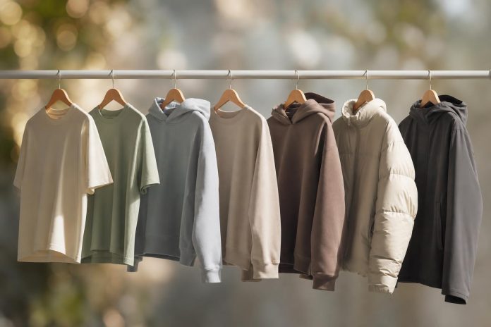 cols-ronds-capuches-et-streetwear-adapt-s-chaque-saison-de-l-ann-e